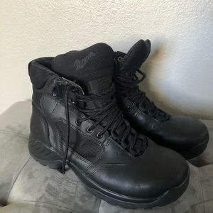 Women’s Kinetic Gore-Tex boots.